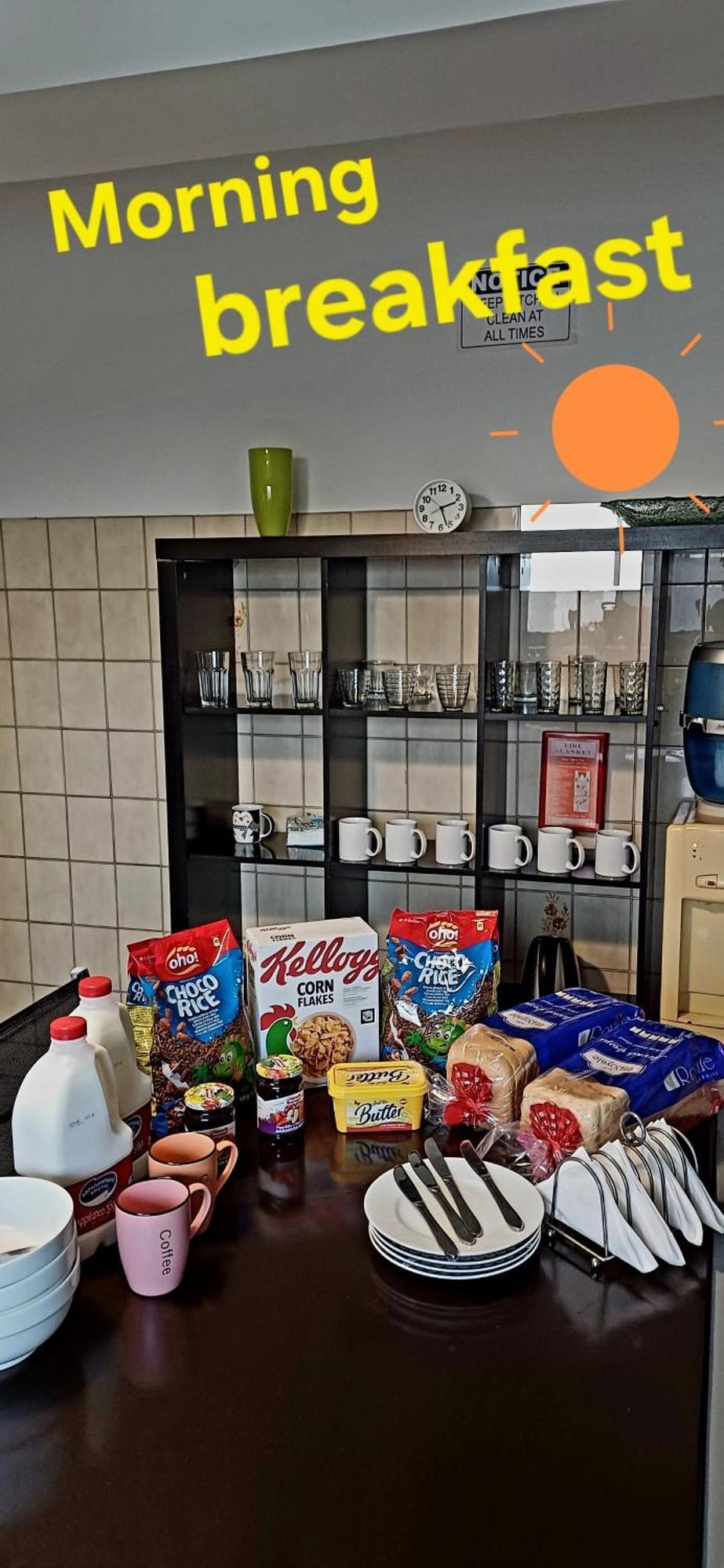 White Hostel Лимасол Экстерьер фото